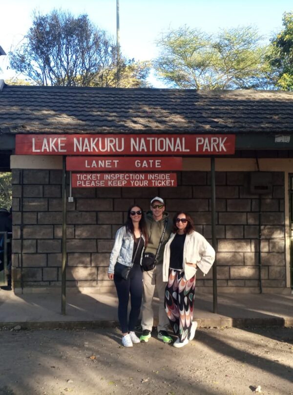 2 Day Lake Nakuru Safari: Gemfinders Safaris Travelers at the park's entrance