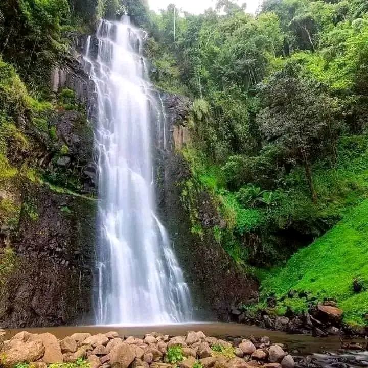 aberdare-national-park-kenya-karuru-falls