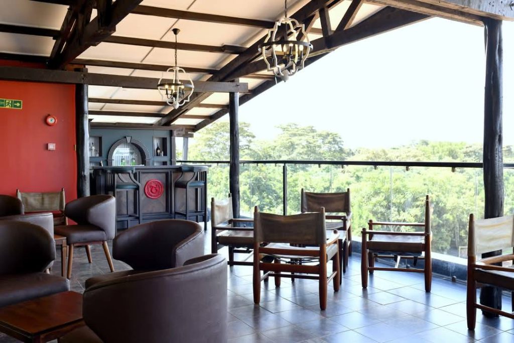 aberdare-national-park-Treetops-lodge