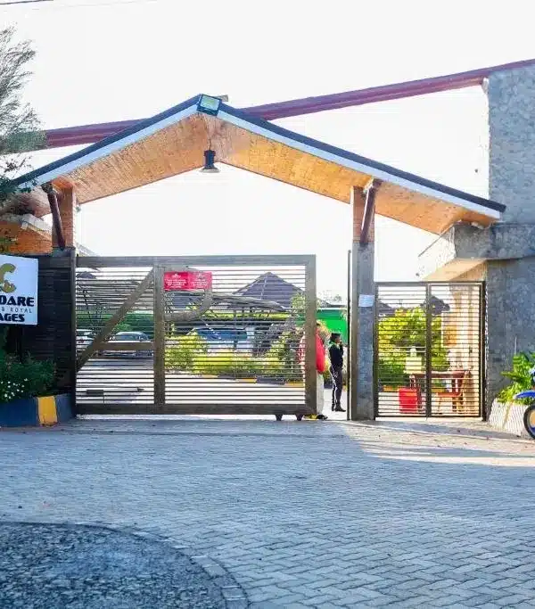 Entrance to Aberdare Prestige and Royal Cottages, a safari lodge near Aberdare National Park